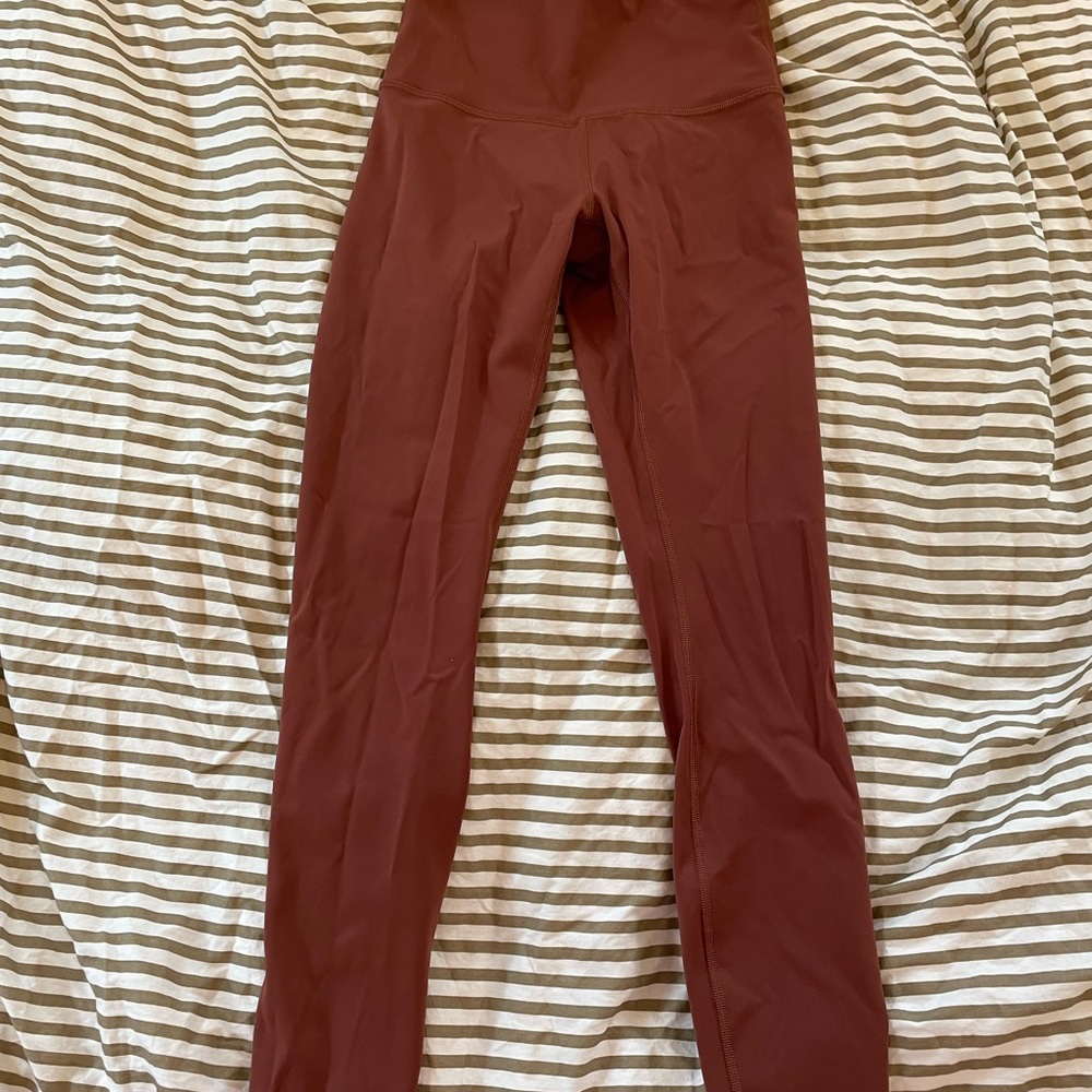 Lulu Wunder Under 7/8 leggings